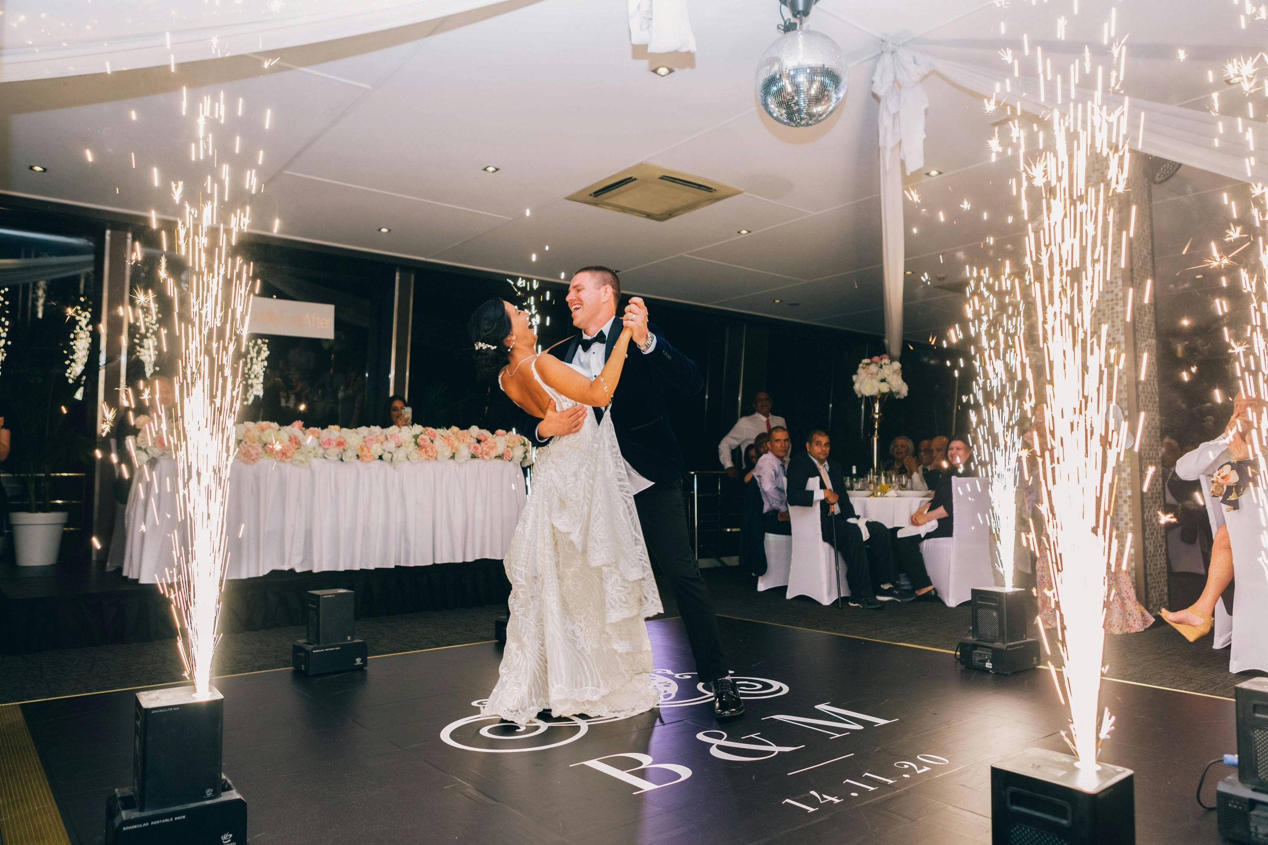 Wedding Shuttle NYC Venues in 2026: Why a Smart Wedding Shuttle NYC Venues Plan Saves Your Day 2 how to plan wedding transportation NYC