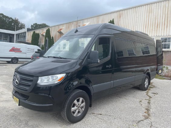 Mercedes Sprinter passenger van - Zolo South Jersey group travel